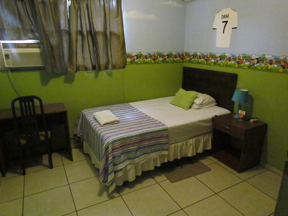 Hotel Antiguo Antiguo Cuscatlán Extérieur photo